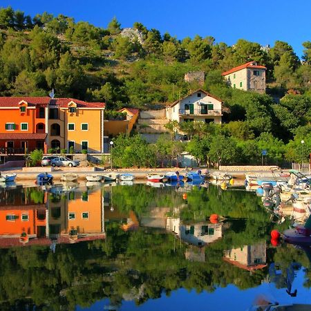 Villa Barbara Skradin Bagian luar foto