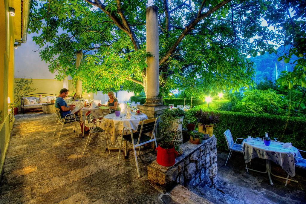 Villa Barbara Skradin Bagian luar foto